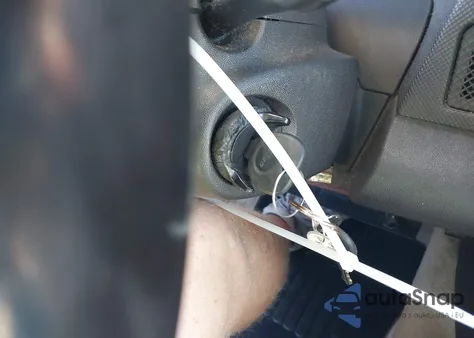 2005 Cadillac Cts Standard из США, поврежденный, VIN 1G6DP567250138812